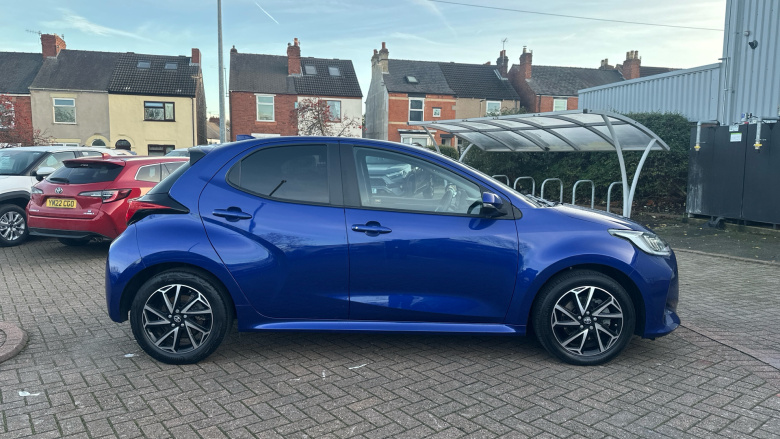 Toyota Yaris 1.5 Hybrid Design 5dr CVT Hybrid Hatchback